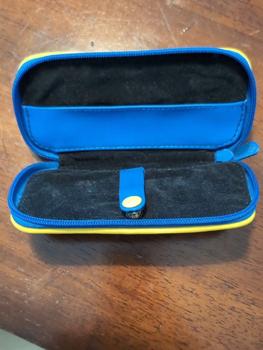 Guess Watch Case - Picture 2 of 3